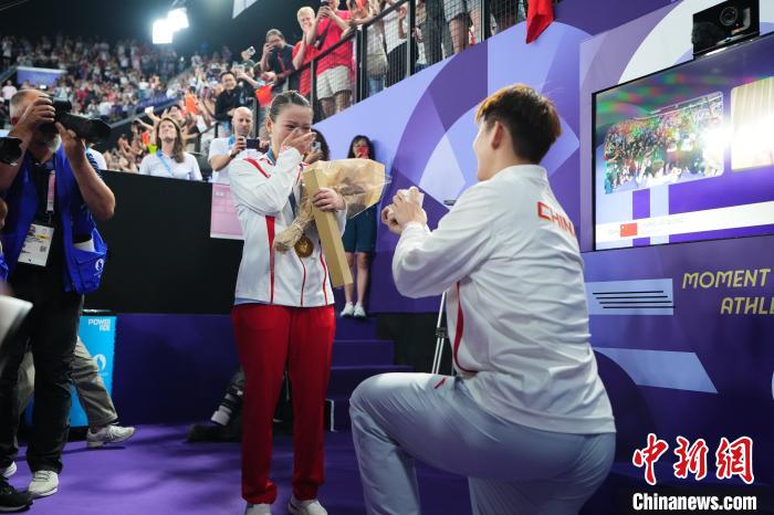 巴黎奥运会国羽混双雅思组合终圆梦想 黄雅琼收