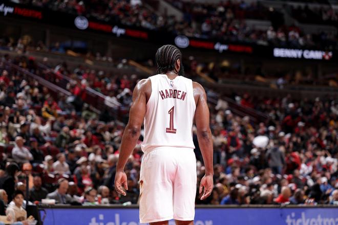 哈登36+7+9率队逆转公牛创历史纪录