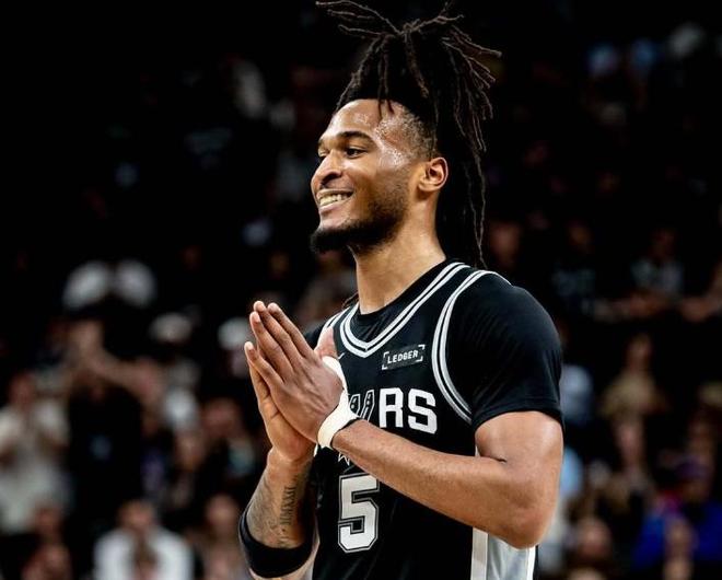 文班亚马统治攻防马刺大胜灰熊延续连胜