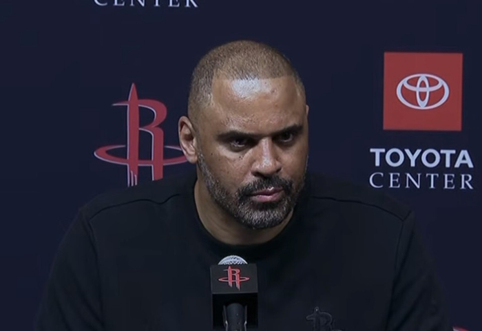 火箭险胜鹈鹕主帅乌度卡赛后复盘战术细节