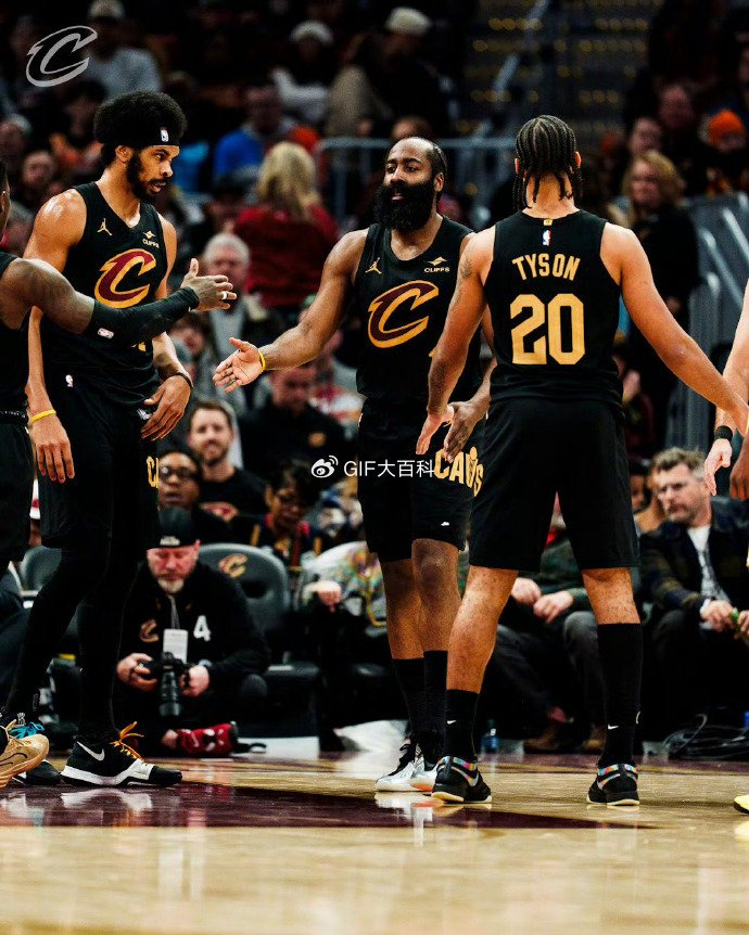 哈登、德罗赞与汤普森：十年分卫生涯的残酷对