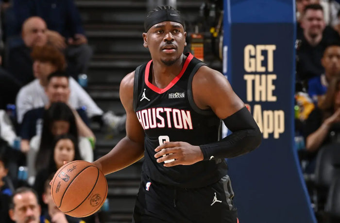 火箭轮换策略引争议 霍勒迪表现起伏成焦点